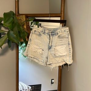 American Eagle AEO distressed mom shorts